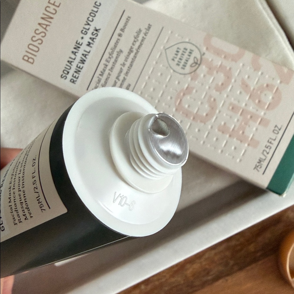 Biossance Squalane+Glycolc Renewal Mask - Picture 5 of 5